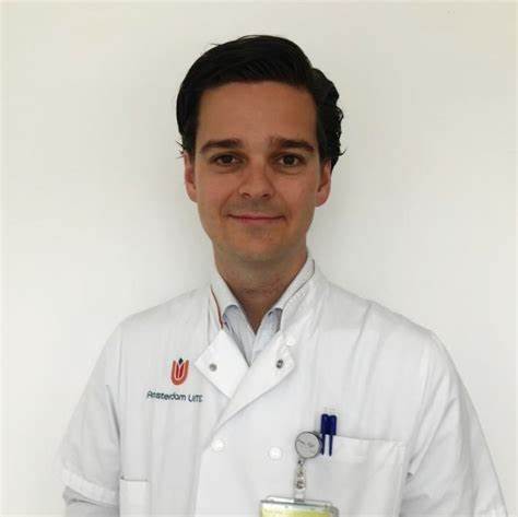 Neurosurgeon AUMC